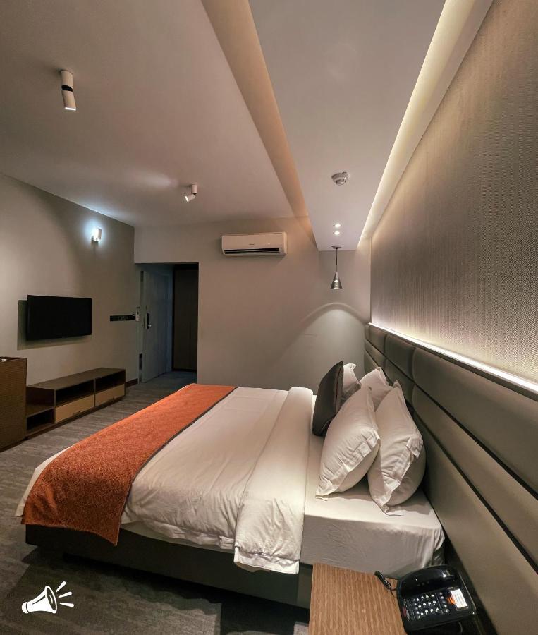 Hotel Omni Residency Dakka Dış mekan fotoğraf
