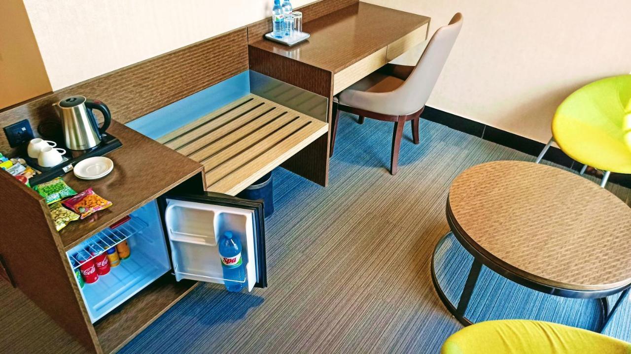 Hotel Omni Residency Dakka Dış mekan fotoğraf